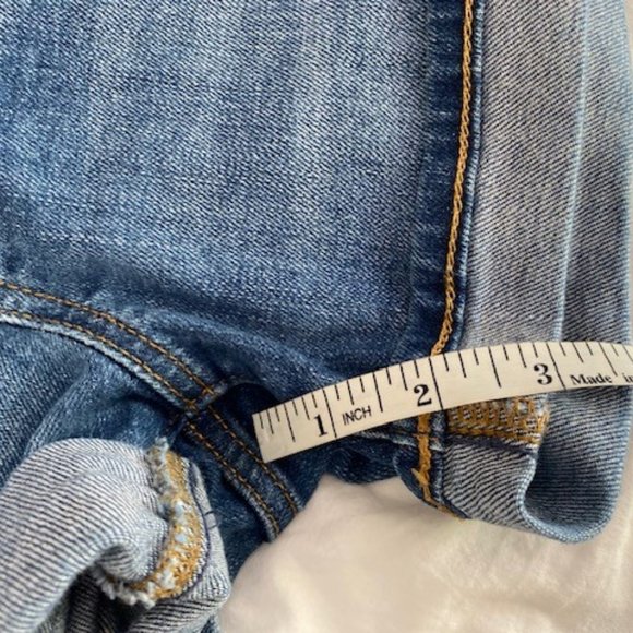 Gap Jean Shorts - Picture 4 of 4